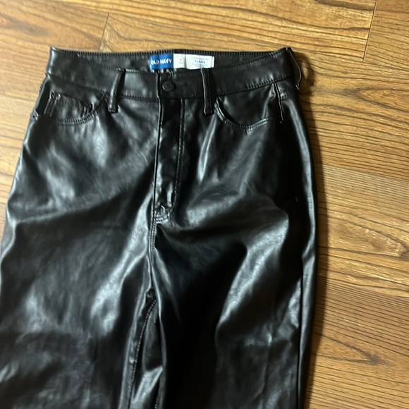 Old Navy Highest High Rise Flare Faux Leather Pants - Picture 3 of 9
